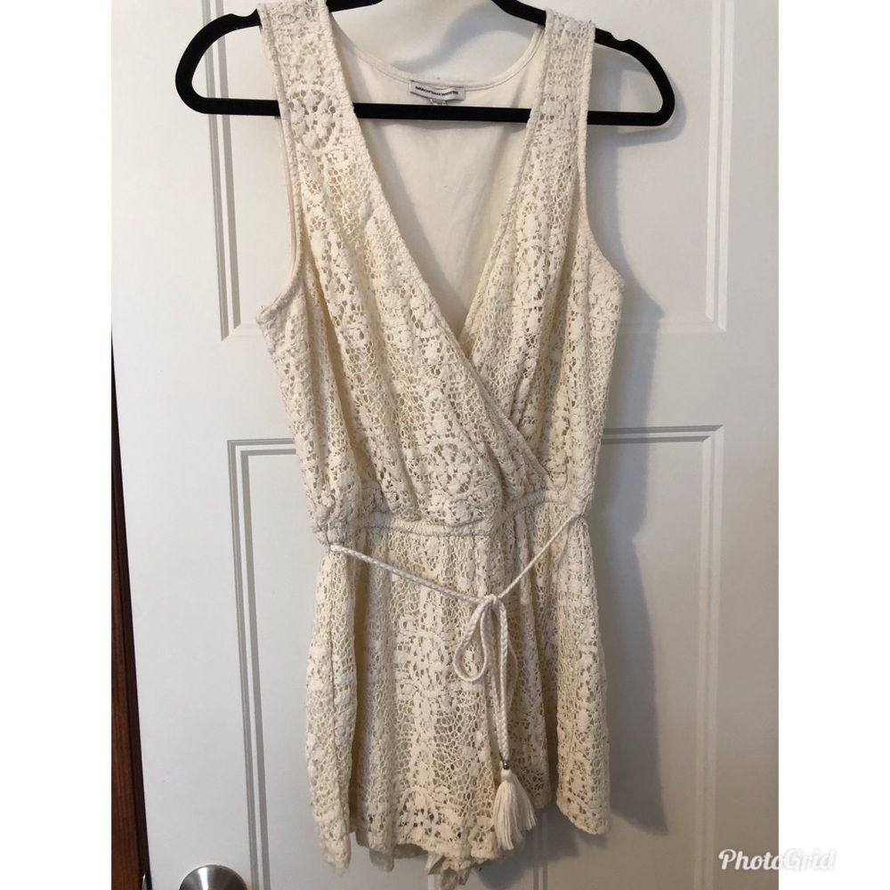 American Eagle: lace romper